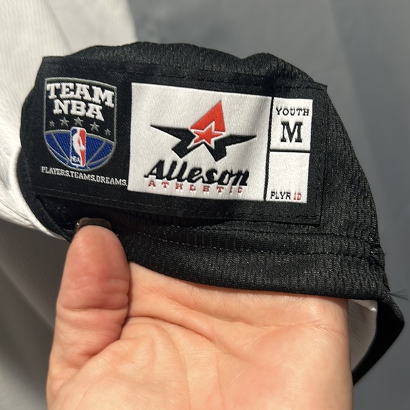 🏀⛹🏽MIAMI HEAT JERSEYS 🏀⛹🏽 - Picture 9 of 11